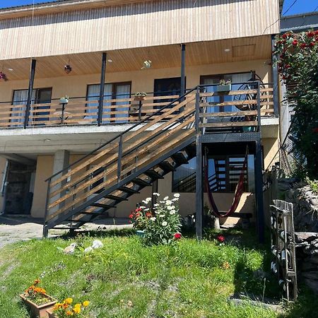 Guesthouse Relax In Kazbegi Luaran gambar