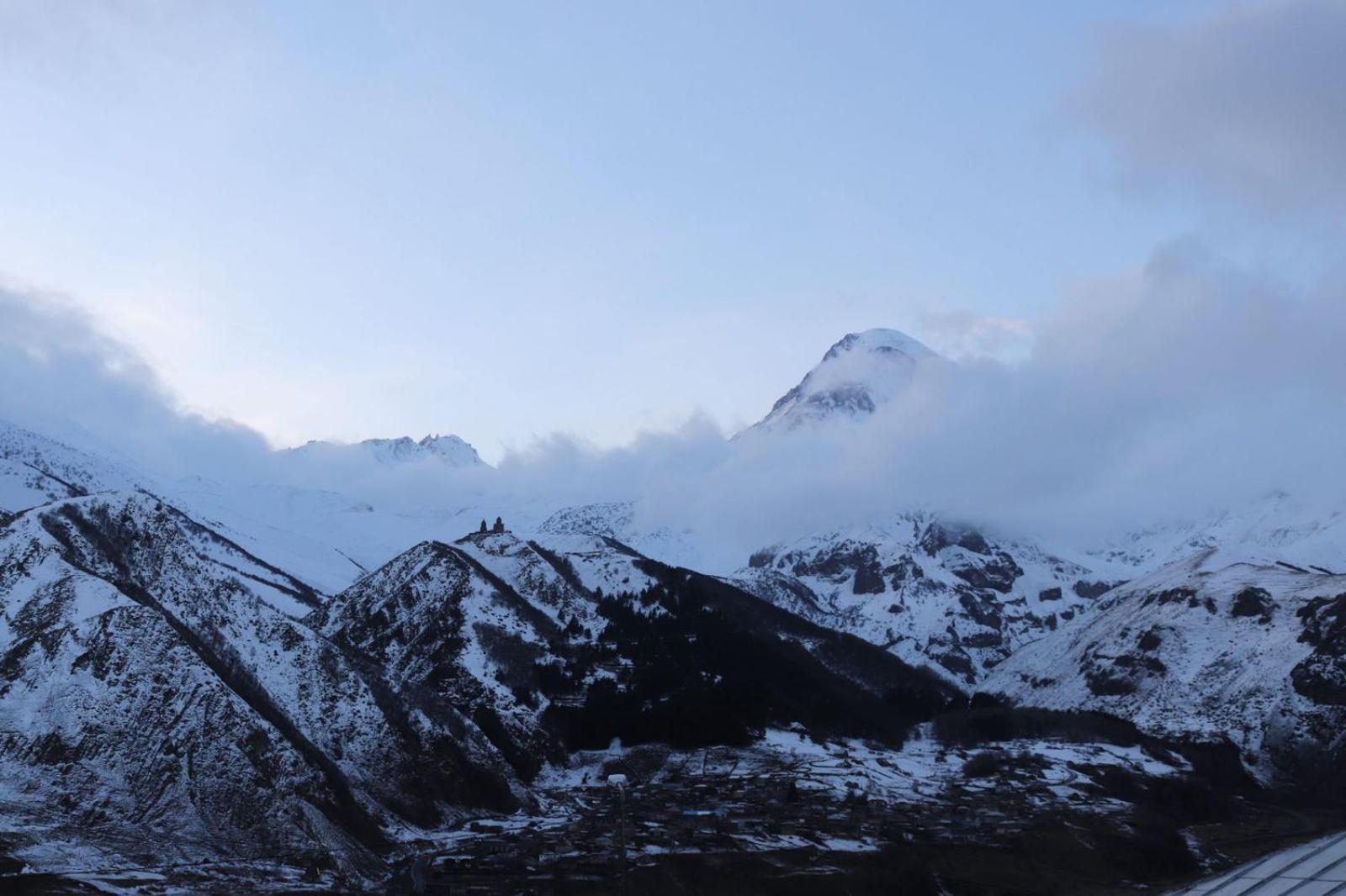 Guesthouse Relax In Kazbegi Luaran gambar