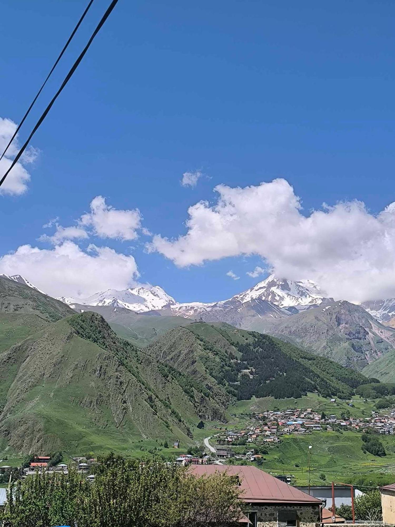 Guesthouse Relax In Kazbegi Luaran gambar