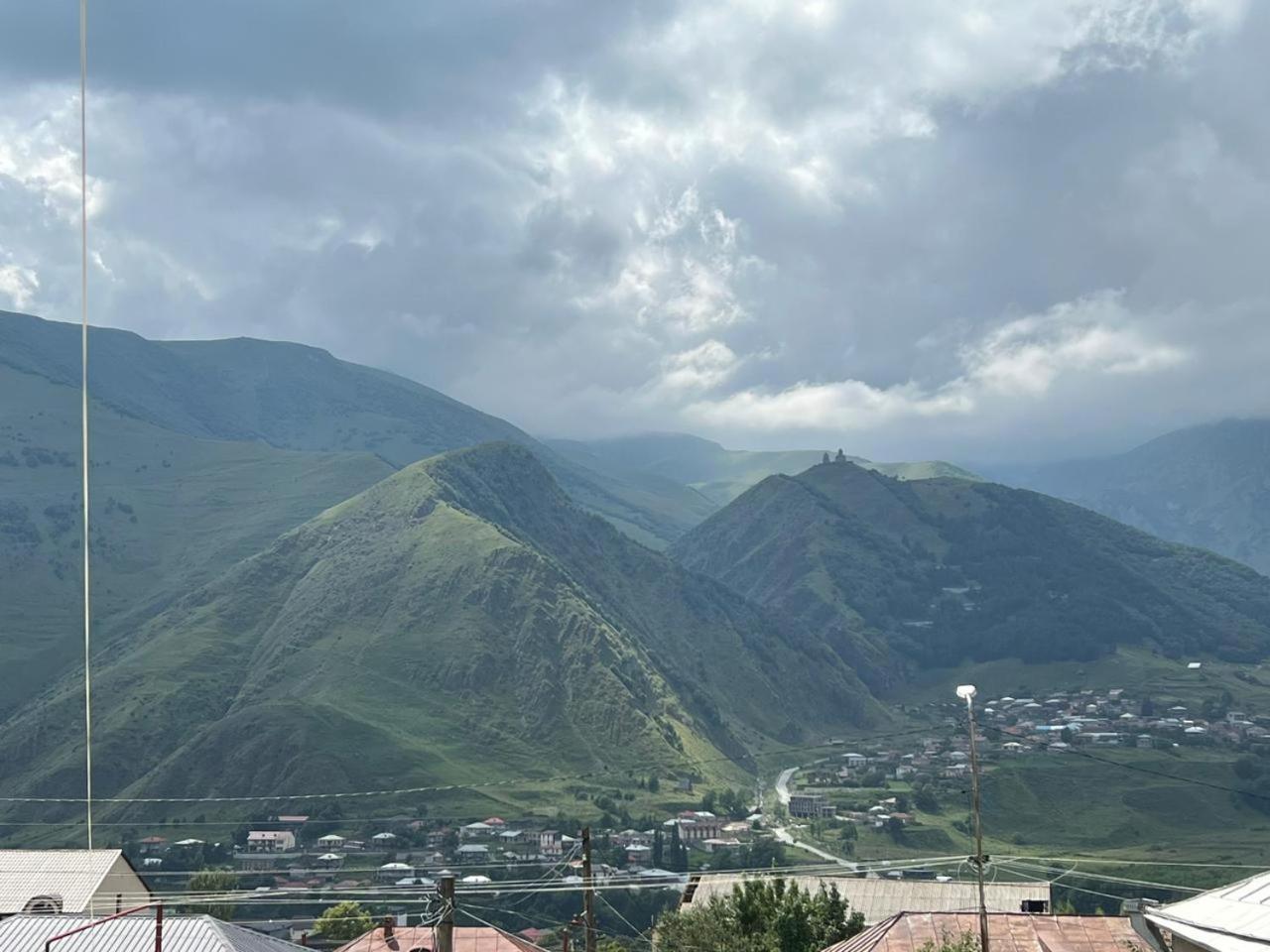 Guesthouse Relax In Kazbegi Luaran gambar