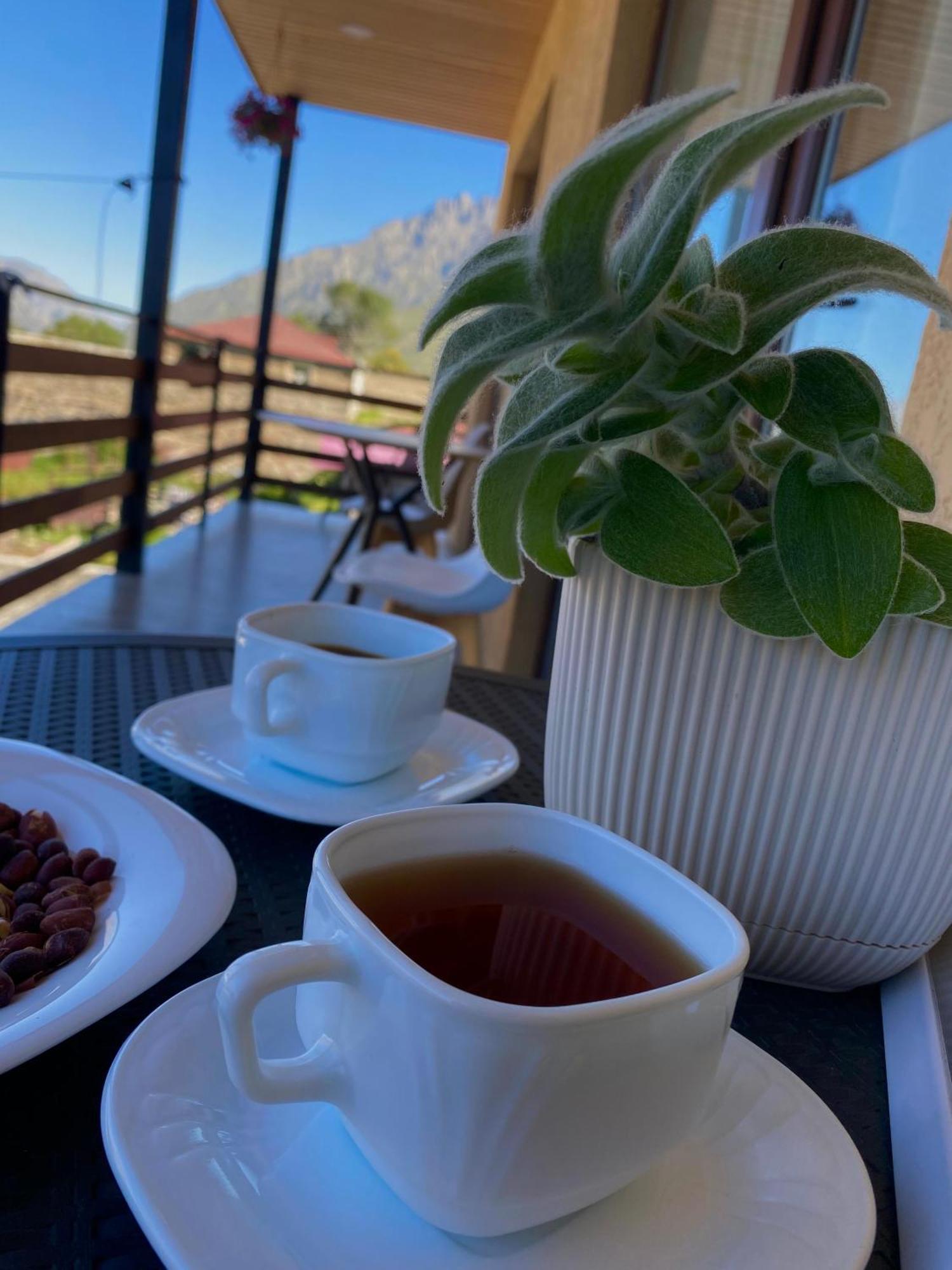 Guesthouse Relax In Kazbegi Luaran gambar