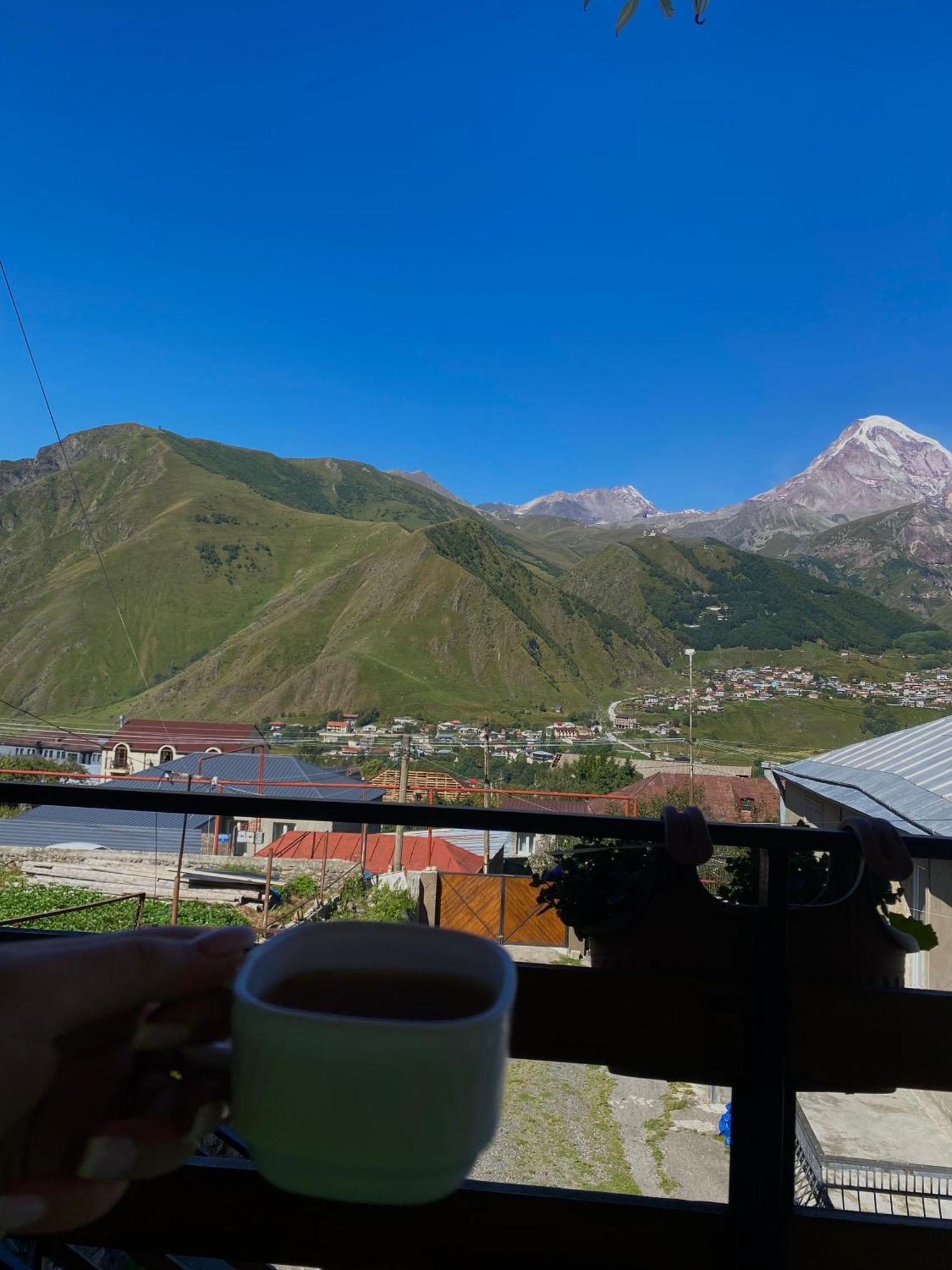 Guesthouse Relax In Kazbegi Luaran gambar